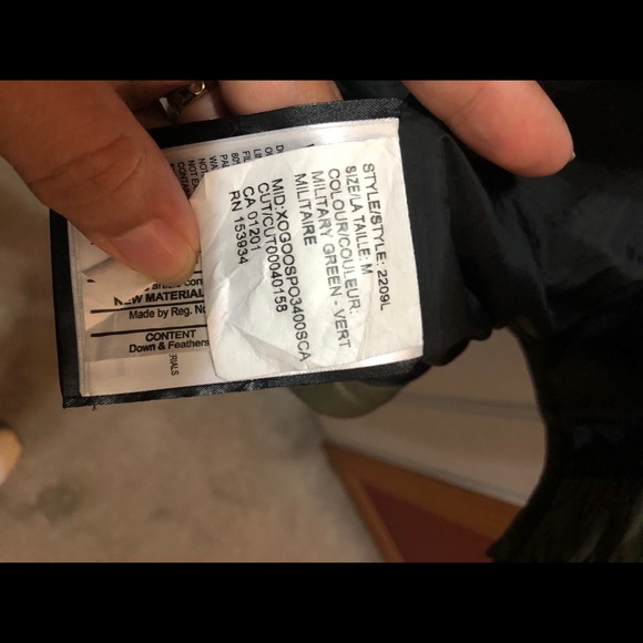 Canada Goose Ellison (Medium) Down Jacket - Picture 11 of 12